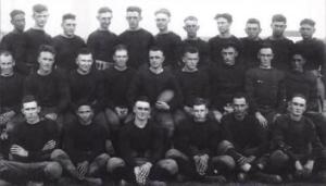 Francis and his team at Henry Kendall College in 1920.